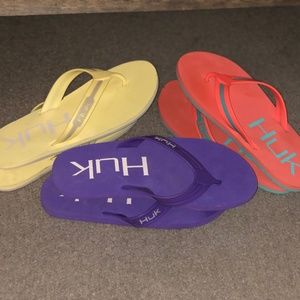 HUK flip flops